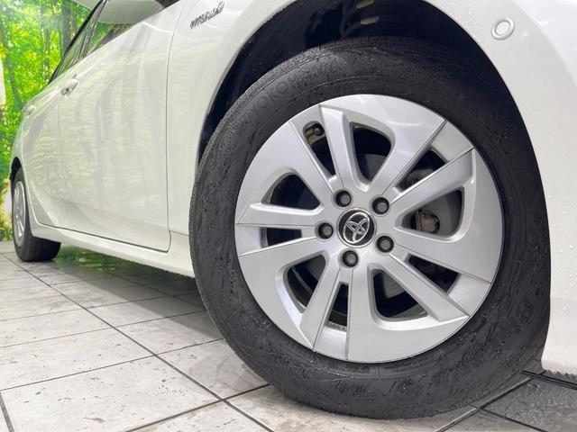 プリウス Ｓセーフティプラス　バックカメラ　衝突被害軽減システム　レーダークルーズ　禁煙車　ドラレコ　コーナーセンサー　スマートキー　ＬＥＤヘッド　ビルトインＥＴＣ　純正１５インチアルミ　オートハイビーム（13枚目）