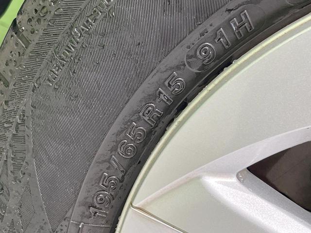 プリウス Ｓセーフティプラス　バックカメラ　衝突被害軽減システム　レーダークルーズ　禁煙車　ドラレコ　コーナーセンサー　スマートキー　ＬＥＤヘッド　ビルトインＥＴＣ　純正１５インチアルミ　オートハイビーム（29枚目）