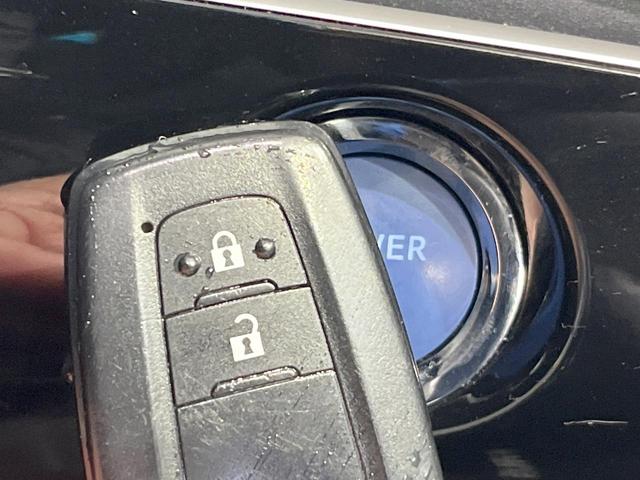 プリウス Ｓセーフティプラス　バックカメラ　衝突被害軽減システム　レーダークルーズ　禁煙車　ドラレコ　コーナーセンサー　スマートキー　ＬＥＤヘッド　ビルトインＥＴＣ　純正１５インチアルミ　オートハイビーム（40枚目）