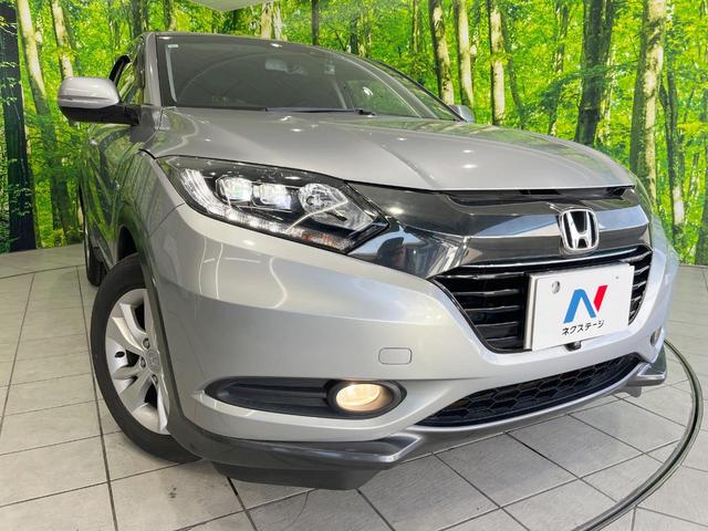 ヴェゼル ハイブリッドＸ・ホンダセンシング　純正ＳＤナビ　バックカメラ　衝突被害軽減システム　レーダークルーズ　禁煙車　ドラレコ　スマートキー　ＬＥＤヘッド　ビルトインＥＴＣ　純正１６インチアルミ　車線逸脱警報　オートライト　デュアルエアコン（12枚目）