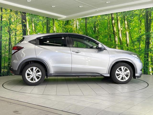 ヴェゼル ハイブリッドＸ・ホンダセンシング　純正ＳＤナビ　バックカメラ　衝突被害軽減システム　レーダークルーズ　禁煙車　ドラレコ　スマートキー　ＬＥＤヘッド　ビルトインＥＴＣ　純正１６インチアルミ　車線逸脱警報　オートライト　デュアルエアコン（24枚目）