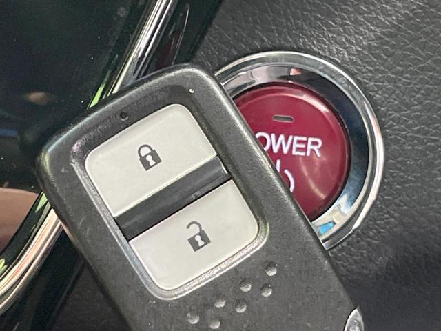 ヴェゼル ハイブリッドＸ・ホンダセンシング　純正ＳＤナビ　バックカメラ　衝突被害軽減システム　レーダークルーズ　禁煙車　ドラレコ　スマートキー　ＬＥＤヘッド　ビルトインＥＴＣ　純正１６インチアルミ　車線逸脱警報　オートライト　デュアルエアコン（40枚目）