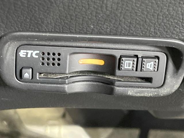 ヴェゼル ハイブリッドＸ・ホンダセンシング　純正ＳＤナビ　バックカメラ　衝突被害軽減システム　レーダークルーズ　禁煙車　ドラレコ　スマートキー　ＬＥＤヘッド　ビルトインＥＴＣ　純正１６インチアルミ　車線逸脱警報　オートライト　デュアルエアコン（42枚目）