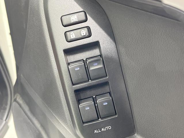 ランドクルーザープラド ＴＸ　Ｌパッケージ　７０ｔｈアニバーサリーリミテッド　４ＷＤ　ディーゼル（軽油）　７人乗り　ＳＤナビ　バックカメラ　衝突被害軽減システム　レーダークルーズ　禁煙車　レザーシート　前席シートエアコン　ドラレコ　コーナーセンサー　スマートキー　ＬＥＤヘッド（49枚目）