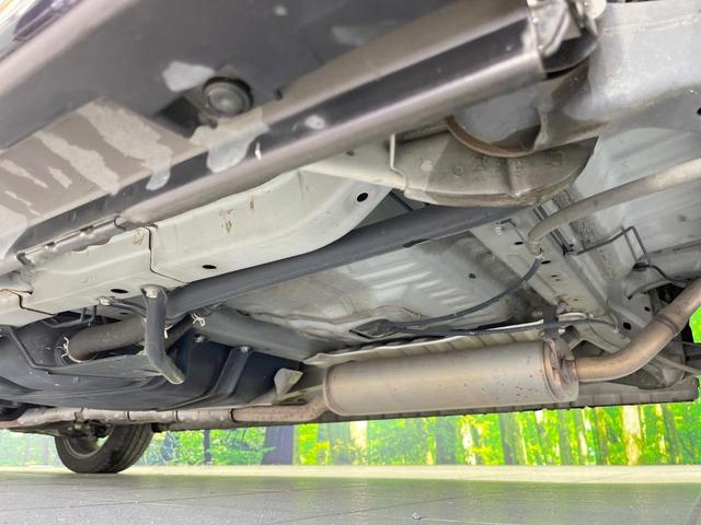 Ｎ－ＢＯＸカスタム Ｇ・ターボＬパッケージ　両側電動ドア　純正ＳＤナビ　バックカメラ　１００Ｖ電源　衝突被害軽減システム　禁煙車　ハーフレザーシート　ドラレコ　スマートキー　ＨＩＤヘッド　ビルトインＥＴＣ　クルコン　純正１５インチアルミ（30枚目）