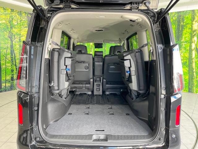 セレナ ハイウェイスターＶ　両側電動ドア　全周囲カメラ　衝突被害軽減システム　禁煙車　ドラレコ　コーナーセンサー　スマートキー　ＬＥＤヘッド　純正１６インチアルミ　車線逸脱警報　オートライト　デュアルエアコン　リアエアコン（11枚目）