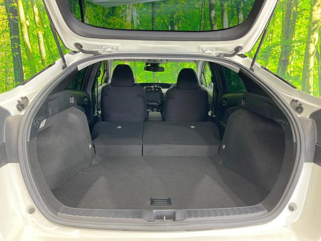 プリウス Ａ　純正ＳＤナビ　バックカメラ　衝突被害軽減システム　レーダークルーズ　禁煙車　パワーシート　ドラレコ　コーナーセンサー　スマートキー　ＬＥＤヘッド　ビルトインＥＴＣ　純正１７インチアルミ（10枚目）