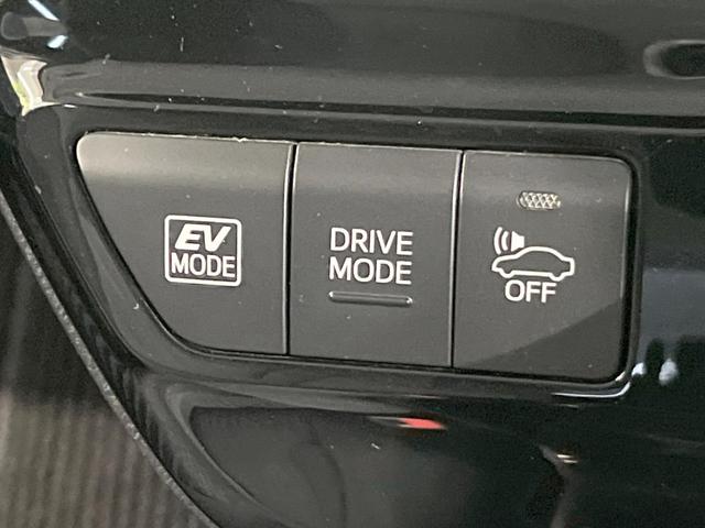 プリウス Ａ　純正ＳＤナビ　バックカメラ　衝突被害軽減システム　レーダークルーズ　禁煙車　パワーシート　ドラレコ　コーナーセンサー　スマートキー　ＬＥＤヘッド　ビルトインＥＴＣ　純正１７インチアルミ（42枚目）