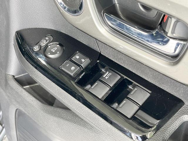 Ｎ－ＢＯＸカスタム Ｌターボ　スタイル＋ブラック　純正ＳＤナビ　衝突被害軽減システム　レーダークルーズ　両側電動ドア　バックカメラ　スマートキー　ＬＥＤヘッド　ハーフレザーシート　コーナーセンサー　ビルトインＥＴＣ　純正１５インチアルミ（34枚目）