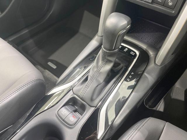 カローラクロス ハイブリッド　Ｚ　純正ナビ機能付ＤＡ　衝突被害軽減システム　レーダークルーズ　全周囲カメラ　電動リアゲート　ハーフレザーシート　全席シートヒーター　パワーシート　ドラレコ　コーナーセンサー　スマートキー　ＬＥＤヘッド（48枚目）