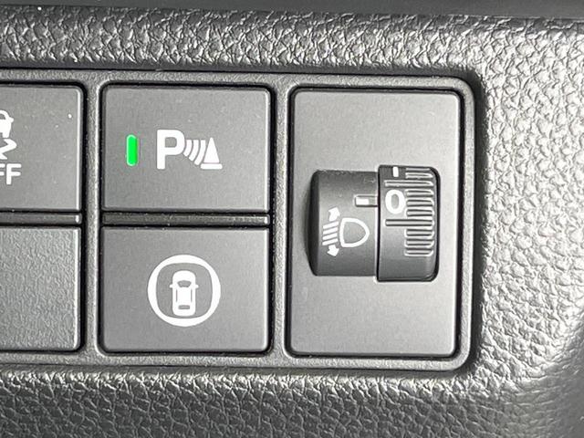 ヴェゼル ｅ：ＨＥＶ　Ｘ　バックカメラ　衝突被害軽減システム　レーダークルーズ　ドラレコ　コーナーセンサー　スマートキー　ＬＥＤヘッド　ＥＴＣ２．０　純正１６インチアルミ　車線逸脱警報　オートライト　オートエアコン（39枚目）