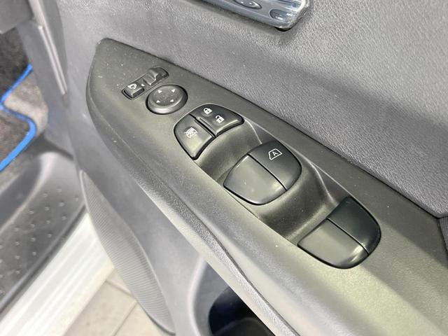 セレナ ｅ－パワー　ハイウェイスターＶ　両側電動ドア　純正ＳＤナビ　後席モニター　全周囲カメラ　レーダークルーズ　禁煙車　ドラレコ　コーナーセンサー　スマートキー　ＬＥＤヘッド　ビルトインＥＴＣ　純正１６インチアルミ　オートライト（37枚目）