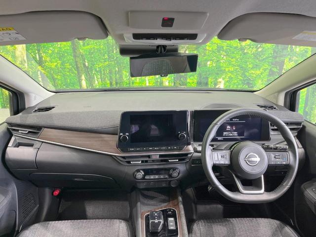 オーラ Ｇ　全周囲カメラ　衝突被害軽減システム　禁煙車　パワーシート　コーナーセンサー　スマートキー　ＬＥＤヘッド　ＥＴＣ２．０　クルコン　純正１７インチアルミ　オートハイビーム　オートライト　オートエアコン（2枚目）