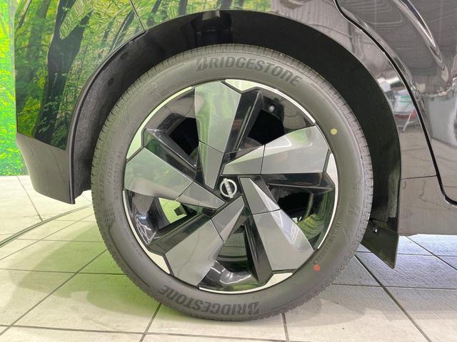 オーラ Ｇ　全周囲カメラ　衝突被害軽減システム　禁煙車　パワーシート　コーナーセンサー　スマートキー　ＬＥＤヘッド　ＥＴＣ２．０　クルコン　純正１７インチアルミ　オートハイビーム　オートライト　オートエアコン（28枚目）