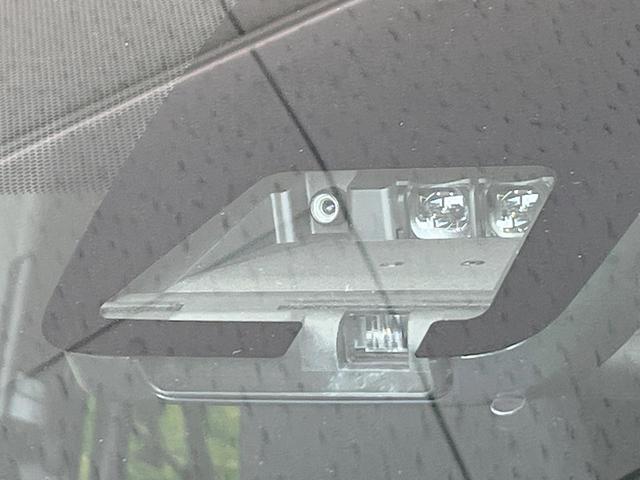 ヴォクシー ＺＳ　煌　両側電動ドア　衝突被害軽減システム　禁煙車　ドラレコ　スマートキー　ＬＥＤヘッド　ＥＴＣ２．０　クルコン　純正１６インチアルミ　オートハイビーム　車線逸脱警報　オートライト　デュアルエアコン（3枚目）