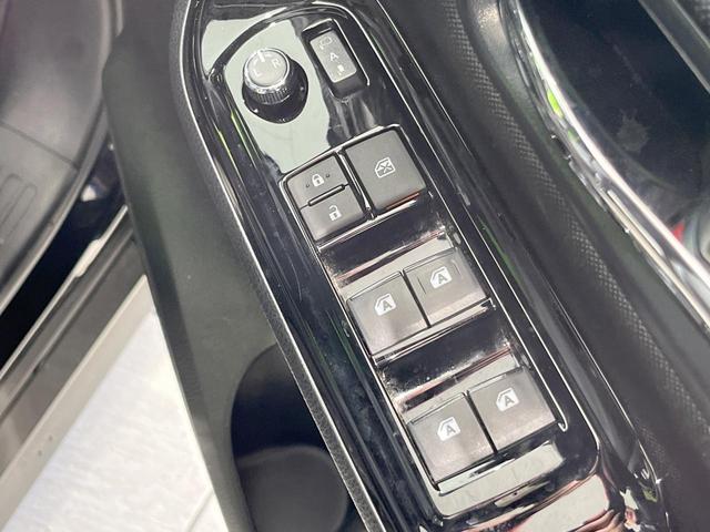 ヴォクシー ＺＳ　煌　両側電動ドア　衝突被害軽減システム　禁煙車　ドラレコ　スマートキー　ＬＥＤヘッド　ＥＴＣ２．０　クルコン　純正１６インチアルミ　オートハイビーム　車線逸脱警報　オートライト　デュアルエアコン（50枚目）