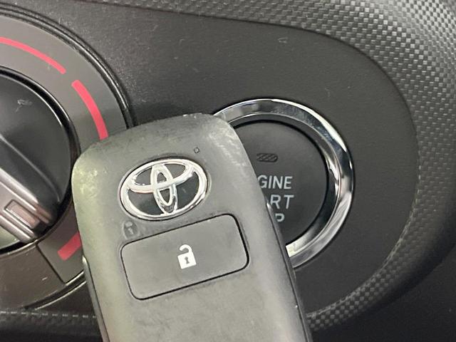 �y�X�}�[�g�L�[�z�J�o����|�P�b�g�ɓ��ꂽ�܂܂ł��h�A�̎{���E�������\�ȃX�}�[�g�L�[�𑕔��B�G���W���̃I���E�I�t�����J�M�����o���K�v����������Ƃ��Ă��֗��ł���