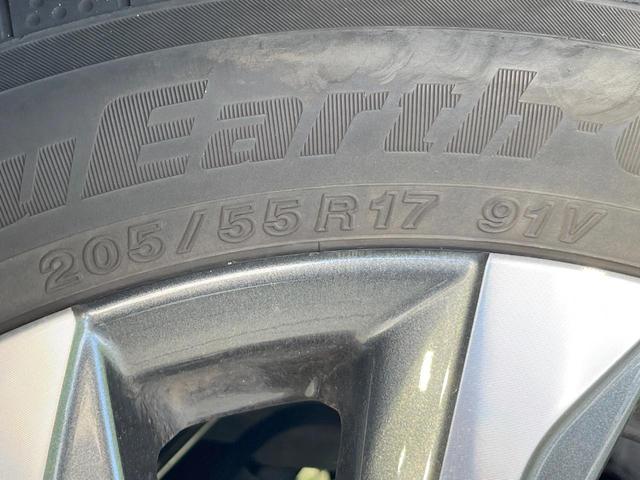 ヴォクシー ハイブリッドS-Z 両側電動ドア 後席モニター バックカメラ 衝突被害軽減システム レーダークルーズ 禁煙車 ハーフレザーシート ドラレコ コーナーセンサー スマートキー LEDヘッド ETC2.0(29枚目)