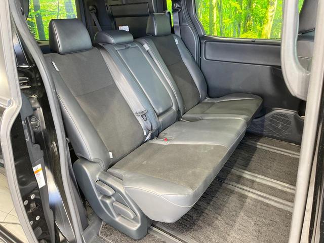 ノア Ｓｉ　ダブルバイビーＩＩ　両側電動ドア　純正ＳＤナビ　バックカメラ　衝突被害軽減システム　レーダークルーズ　禁煙車　ハーフレザーシート　ドラレコ　コーナーセンサー　スマートキー　ＬＥＤヘッド　ビルトインＥＴＣ（9枚目）