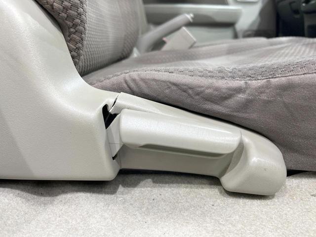 エブリイ ジョイン MT車 HIDヘッドライト エアコン キーレス CDプレイヤー アイボリー色内装 トラクションコントロール 盗難防止装置(41枚目)