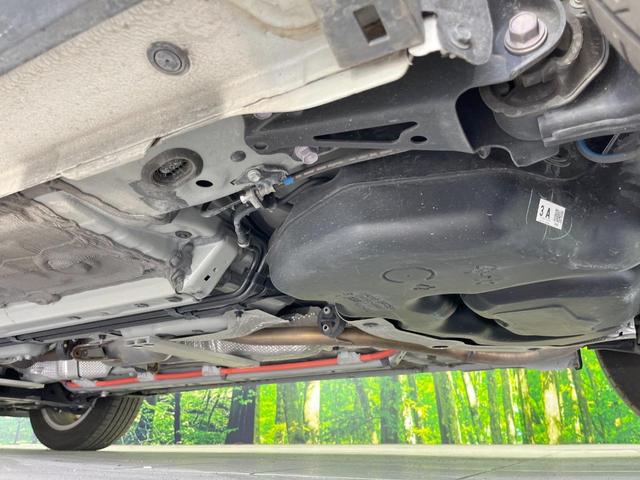 カローラクロス ハイブリッド　Ｓ　純正１０インチナビ　全周囲カメラ　衝突被害軽減装置　レーダークルーズコントロール　ＥＴＣ　フルセグ　ｂｌｕｅｔｏｏｔｈ　１７インチアルミ　誤発信抑制装置　車線逸脱時警報システム　ＬＥＤヘッド（30枚目）