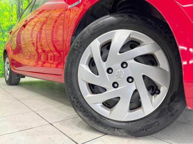 アクア Ｇブラックソフトレザーセレクション　純正ＳＤナビ　バックカメラ　禁煙車　レザーシート　ドラレコ　コーナーセンサー　スマートキー　ＥＴＣ　クルコン　純正　オートライト　オートエアコン　Ｂｌｕｅｔｏｏｔｈ　ＣＤ　ＤＶＤ再生（13枚目）