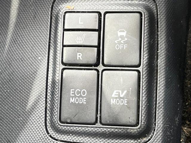 アクア Ｇブラックソフトレザーセレクション　純正ＳＤナビ　バックカメラ　禁煙車　レザーシート　ドラレコ　コーナーセンサー　スマートキー　ＥＴＣ　クルコン　純正　オートライト　オートエアコン　Ｂｌｕｅｔｏｏｔｈ　ＣＤ　ＤＶＤ再生（40枚目）