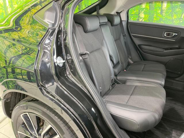 ヴェゼル ｅ：ＨＥＶ　Ｚ　純正ナビ　バックカメラ　衝突被害軽減システム　レーダークルーズ　禁煙車　ハーフレザーシート　ドラレコ　コーナーセンサー　スマートキー　ＬＥＤヘッド　ＥＴＣ２．０　純正１８インチアルミ　オートハイビーム（9枚目）