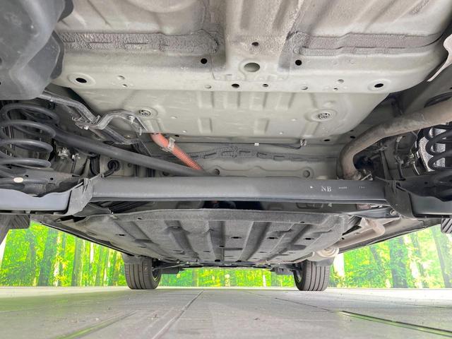 ヴェゼル ｅ：ＨＥＶ　Ｚ　純正ナビ　バックカメラ　衝突被害軽減システム　レーダークルーズ　禁煙車　ハーフレザーシート　ドラレコ　コーナーセンサー　スマートキー　ＬＥＤヘッド　ＥＴＣ２．０　純正１８インチアルミ　オートハイビーム（19枚目）