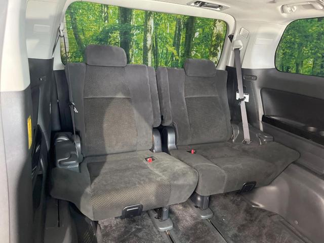 アルファード ２４０ＳプライムセレクションＩＩタイプゴルドＩＩ　サンルーフ　両側電動ドア　ＳＤナビ　後席モニター　バックカメラ　禁煙車　パワーシート　コーナーセンサー　スマートキー　ＨＩＤヘッド　ビルトインＥＴＣ　クルコン　オートライト　デュアルエアコン（10枚目）