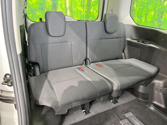 セレナ ｅ－パワー　ハイウェイスターＶ　純正ナビ　衝突被害軽減システム　プロパイロット　両側電動ドア　全周囲カメラ　スマートキー　ＬＥＤヘッド　ＥＴＣ２．０　コーナーセンサー　純正１６インチアルミ　オートハイビーム　車線逸脱警報（10枚目）