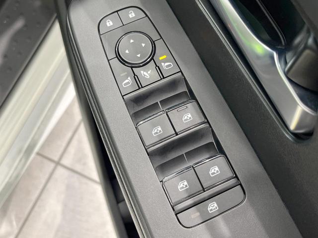 セレナ ｅ－パワー　ハイウェイスターＶ　純正ナビ　衝突被害軽減システム　プロパイロット　両側電動ドア　全周囲カメラ　スマートキー　ＬＥＤヘッド　ＥＴＣ２．０　コーナーセンサー　純正１６インチアルミ　オートハイビーム　車線逸脱警報（56枚目）