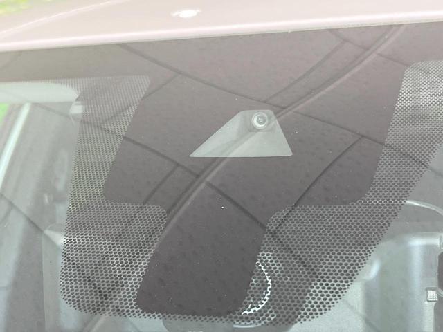 �y�C���e���W�F���g�G�}�[�W�F���V�[�u���[�L�z�t�����g�J�����őO���̎ԗ�����s�҂����m�B�Փ˂������Ȏ��͏Փ˔�Q�y���u���[�L���쓮�A�Փˉ�����T�|�[�g�B�����S�Ƀh���C�u�����y���݂��������܂��B