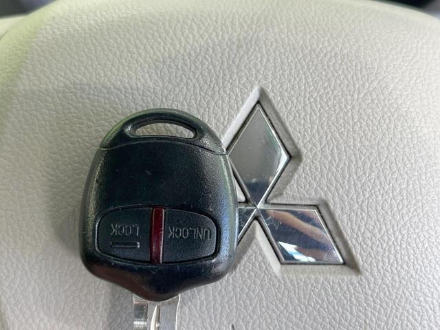 �y�L�[���X�z�������ꂽ�ꏊ����ł��{�^����Ńh�A�̊J���E�{�����ł���̂łƂ��Ă��֗��I�h�A�̌�������ɏ������邱�Ƃ�����܂����