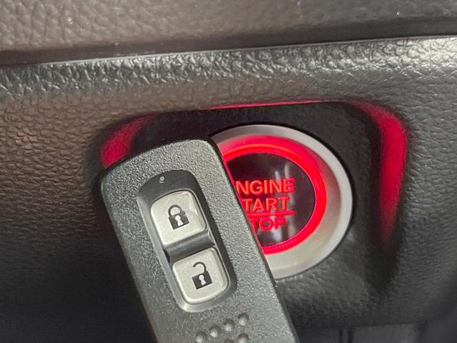 �y�g���������X�}�[�g�L�[�z�J�o����|�P�b�g�ɓ��ꂽ�܂܂ł��h�A�̎{���E�������\�ȃX�}�[�g�L�[�𑕔��B�G���W���̃I���E�I�t�����J�M�����o���K�v����������Ƃ��Ă��֗��ł���