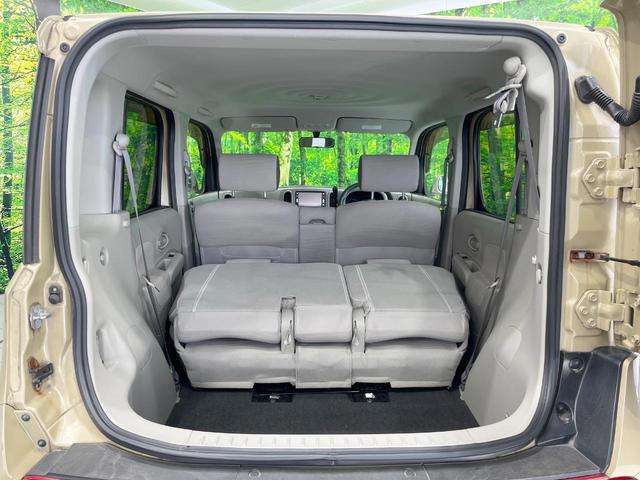 ���i�̂���������ʋ΁A���}���ɏ\���ȉ׎��X�y�[�X���m�ۂ��Ă���܂��B�Z�J���h�V�[�g��|���ƁA�傫�ȉו��̐ύڂ��\�ł���