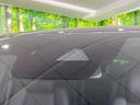【ｉ-ＡＣＴＩＶＥＳＥＮＳＥ】走行中に前方の車両等を認識し、衝突しそうな時は警報とブレーキで衝突回避と被害軽減をアシスト。より安全にドライブをお楽しみいただけます。
