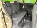後部座席も気になるようなキズ・汚れやへたり等、大きなダメージはなく、良好な状態です。