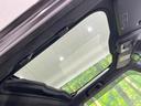 【ガラスルーフ】ガラスルーフ搭載で車内の解放感が一気にアップ!開放的なドライブをお楽しみいただけます。