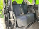 後部座席も気になるようなキズ・汚れやへたり等、大きなダメージはなく、良好な状態です。