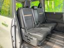 後部座席も気になるようなキズ・汚れやへたり等、大きなダメージはなく、良好な状態です。