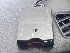 【ＥＴＣ】高速道路の料金所をストレスなく通過！話題のスポットやサービスエリアに多い「スマートIntercooler」利用時は必須のアイテムです。当店でセットアップを実施、ご納車当日からすぐにご利用いただけます！ 6