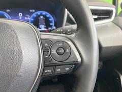 【レーダークルーズコントロール】高速道路での長距離走行が楽に！！自動で速度を保つクルーズコントロールが、衝突軽減システムと連携し、前方の車両を感知して車間を保つように速度調節してくれます！！ 5