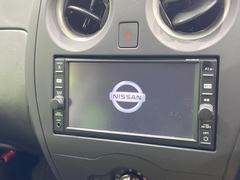【純正ナビ】人気の純正ナビを装備しております。ナビの使いやすさはもちろん、オーディオ機能も充実！キャンプや旅行はもちろん、通勤や買い物など普段のドライブも楽しくなるはず♪ 3