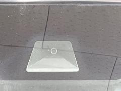 【ホンダセンシング】走行中に前方の車両等を認識し、衝突しそうな時は警報とブレーキで衝突回避と被害軽減をアシスト。より安全にドライブをお楽しみいただけます。 5