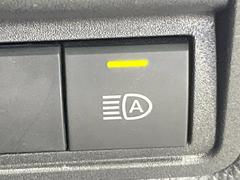 【オートマチックハイビーム】夜間の安全走行に役立つ便利な機能！先行車や対向車を検知し、ハイビームとロービームを自動で切り替えてくれます♪ 6