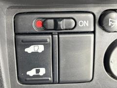 �ڥѥ���饤�ɥɥ��ۥ��ޡ��ȥ����䱿ž�ʤΥ����å��ǥ��饤�ɥɥ��γ��Ĥ���ǽ����ư�������Ϥ�����ƥɥ��򳫤���ɬ�פ�̵���������������ͤǤ⡢�Ť���ʪ����äƤ������饯�˳����Ĥ�Ǥ��ޤ��� 5