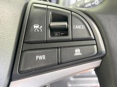 �ڥ����ץƥ��֥��롼������ȥ�����۹�®ƻϩ�Ǥ�Ĺ��Υ���Ԥ��ڤˡ�����ư��®�٤��ݤĥ��롼������ȥ����뤬�����ͷڸ������ƥ��Ϣ�Ȥ��������μ�ξ���Τ��Ƽִ֤��ݤĤ褦��®��Ĵ�ᤷ�Ƥ���ޤ����� 6