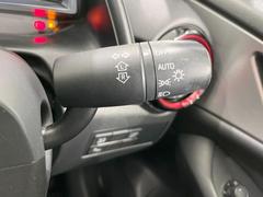 �ڥ����ȥ饤�ȡۼ�������뤵�˱����Ƽ�ư�ǥإåɥ饤�Ȥ��������������Ǥ��뵡ǽ�Ǥ����饤�Ȥ��դ�˺�졦�ä�˺��ʤɤ�̵���ʤꡢ��������ͼ�������Ԥ�¿����ȥ�ͥ��̲���������Ǥ��͢� 7