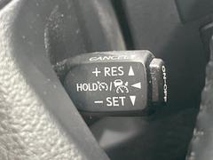 �ڥ졼�������롼������ȥ�����۹�®ƻϩ�Ǥ�Ĺ��Υ���Ԥ��ڤˡ�����ư��®�٤��ݤĥ��롼������ȥ����뤬�����ͷڸ������ƥ��Ϣ�Ȥ��������μ�ξ���Τ��Ƽִ֤��ݤĤ褦��®��Ĵ�ᤷ�Ƥ���ޤ����� 7